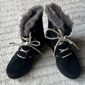 Sorel Black Fur-Lined waterproof Winter Boots